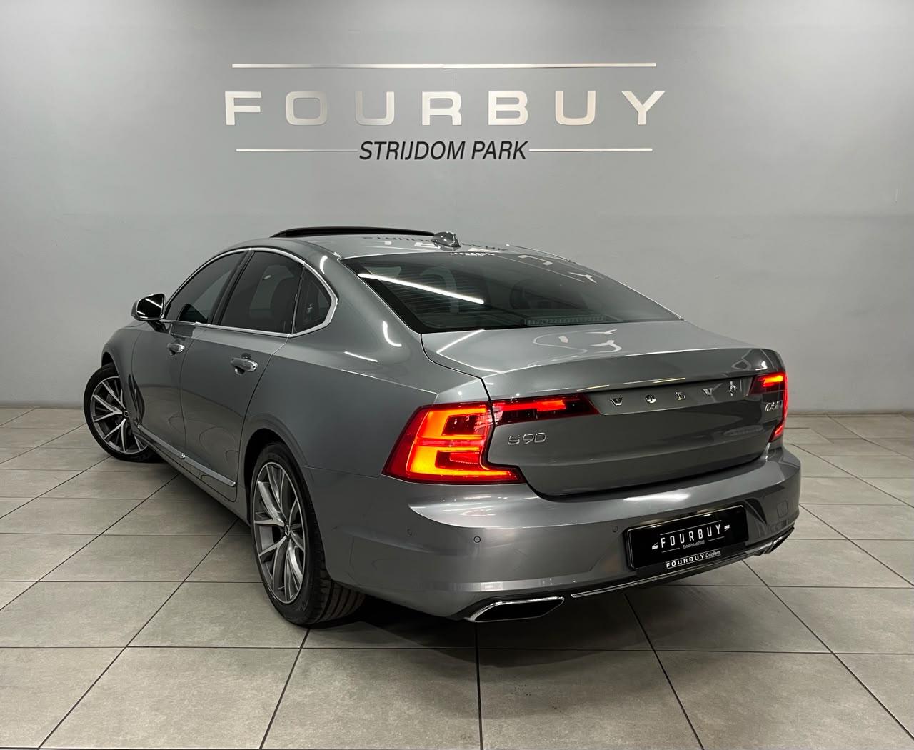 Volvo S90 D5 AWD Inscription Fourbuy Strijdompark