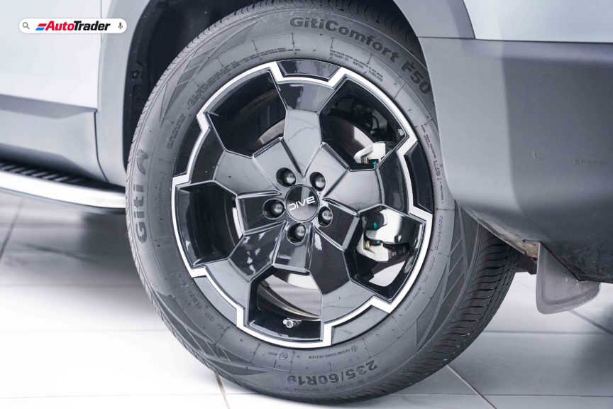 BAIC B30