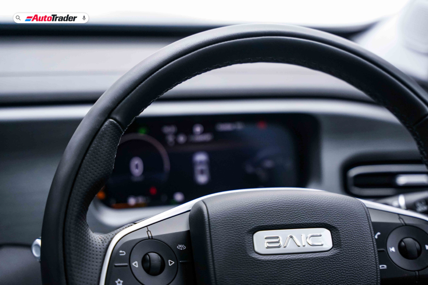 BAIC B30