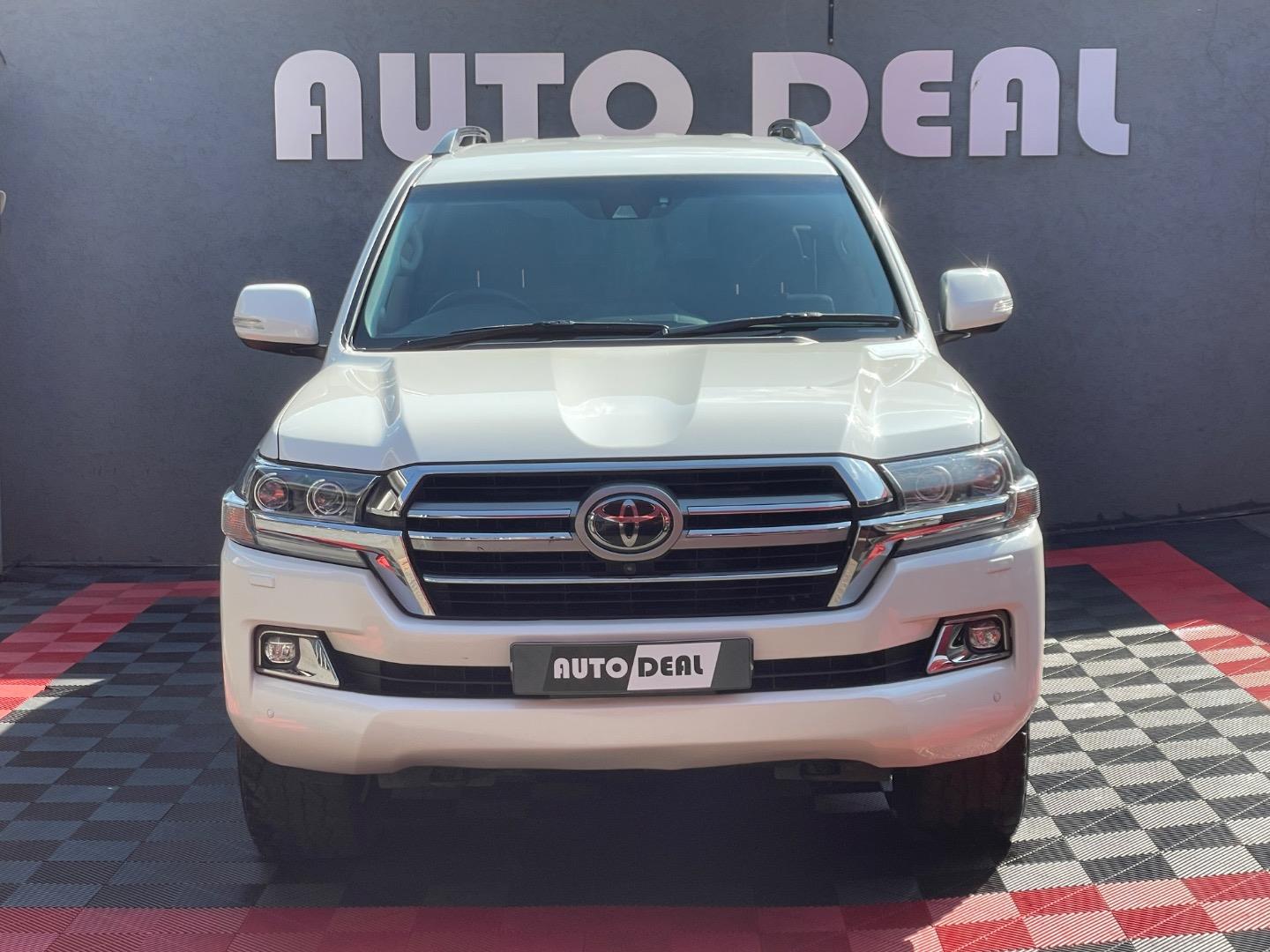 Toyota Land Cruiser 200 4.5D-4D V8 VX-R Auto Deal Boksburg