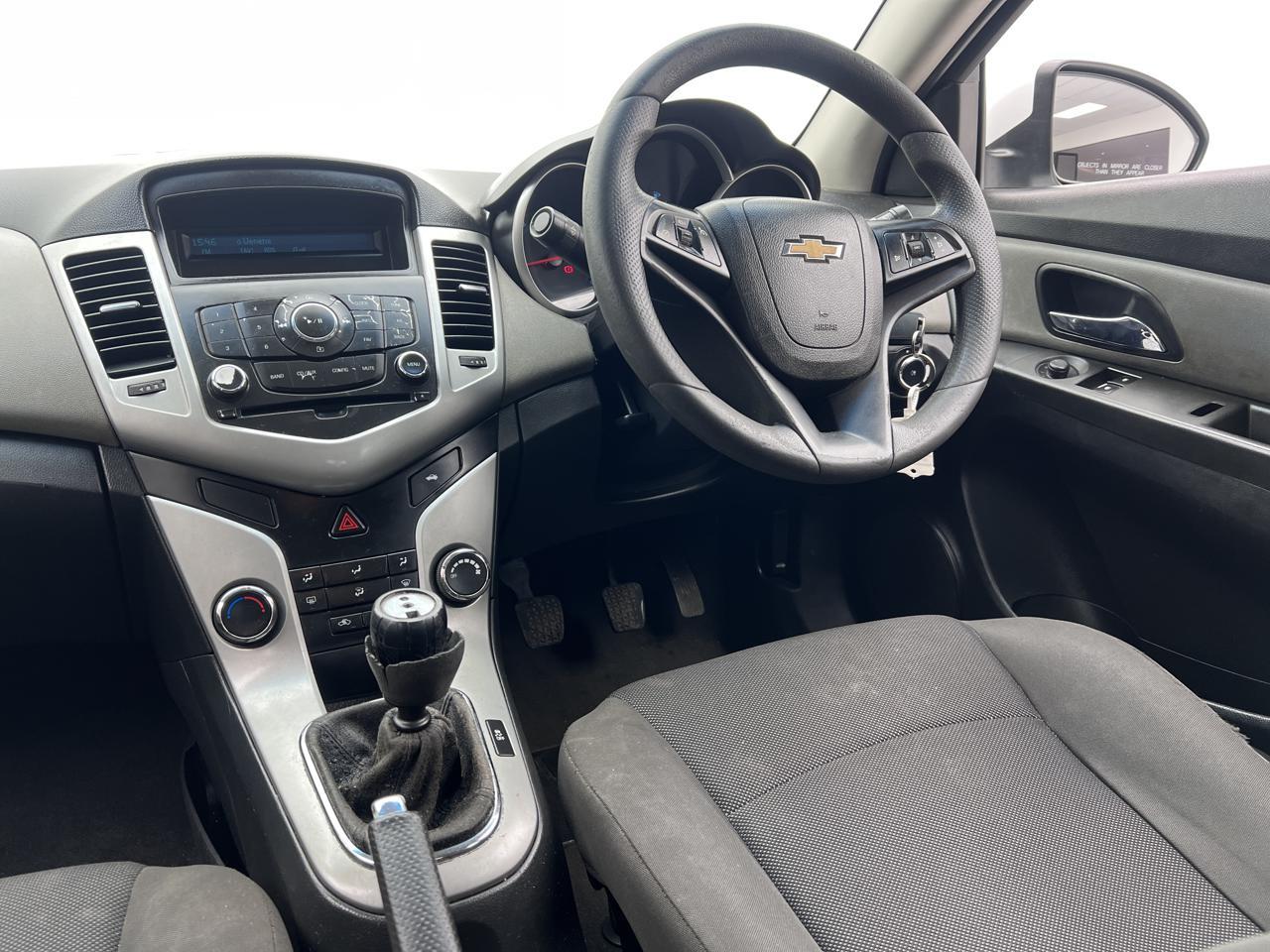 Chevrolet Cruze Sedan 1.6 L Ebk Auto Dealers LA Rochelle