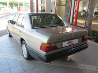 1989 Mercedes-Benz E-Class 230E Auto for sale