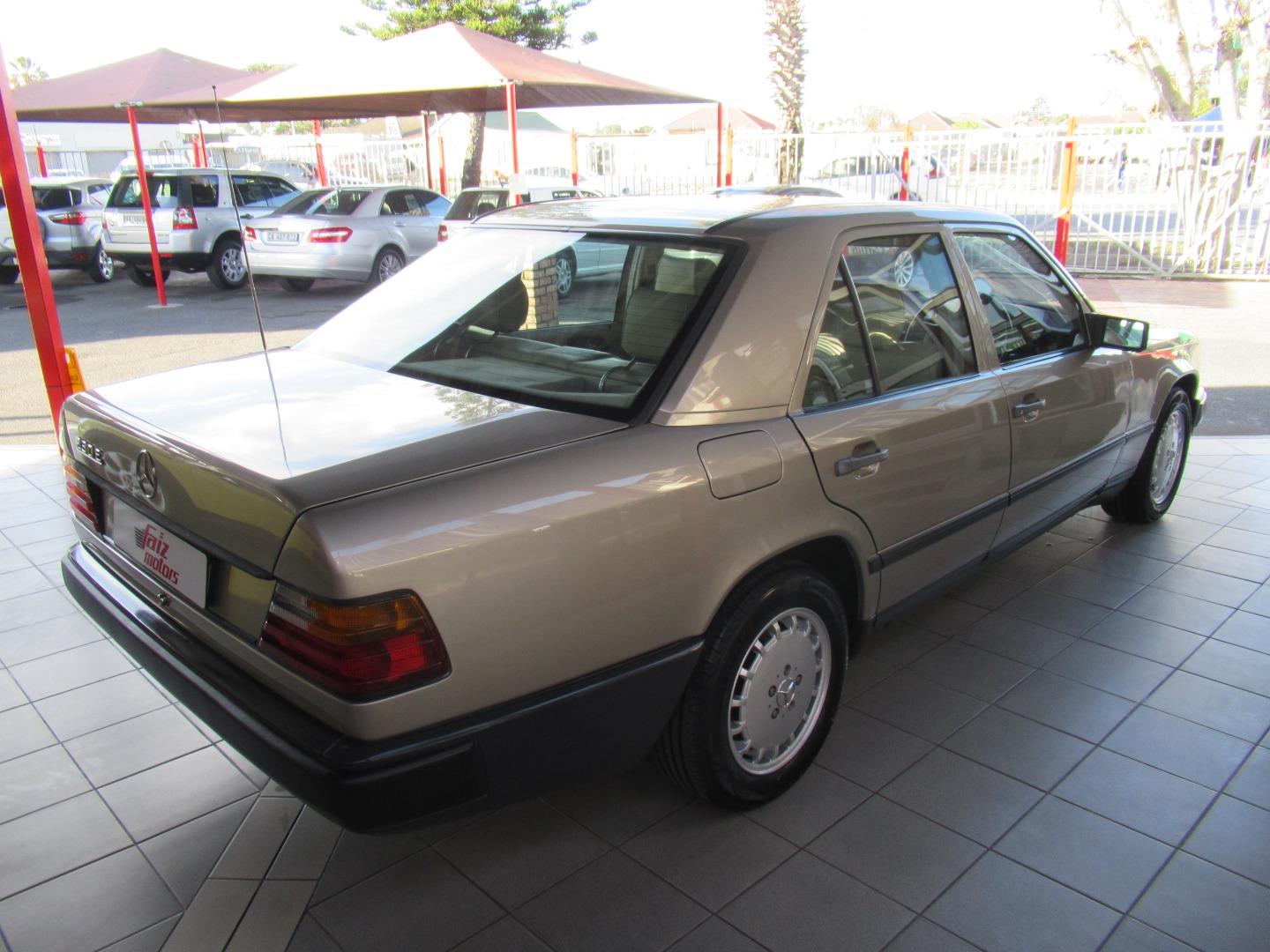 Mercedes-Benz E-Class 230E Auto Faiz Motors CC