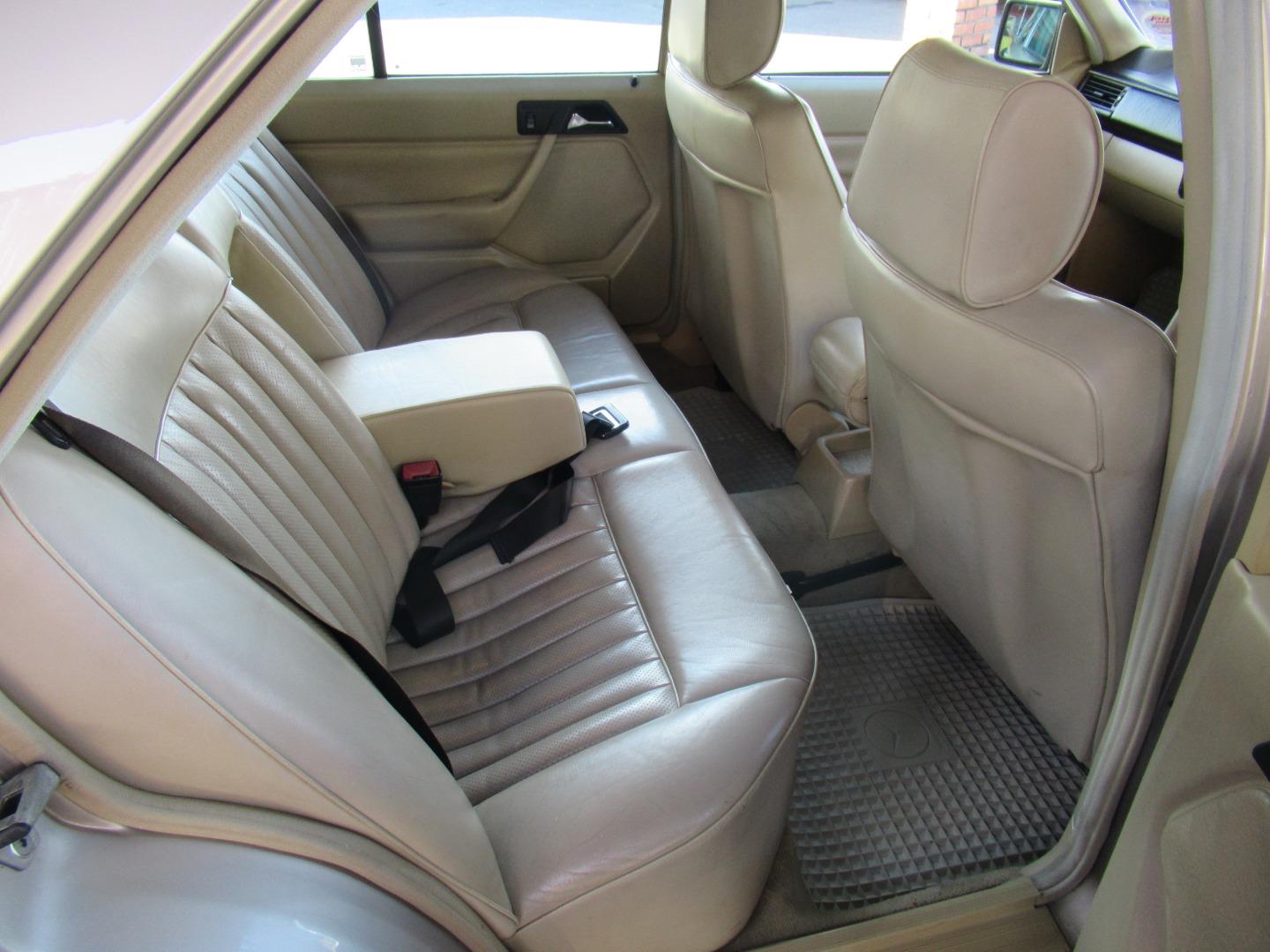 Mercedes-Benz E-Class 230E Auto Faiz Motors CC