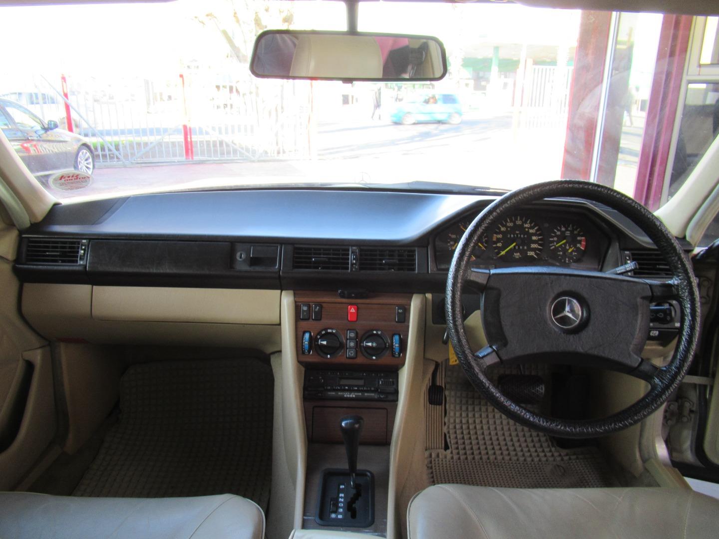 Mercedes-Benz E-Class 230E Auto Faiz Motors CC