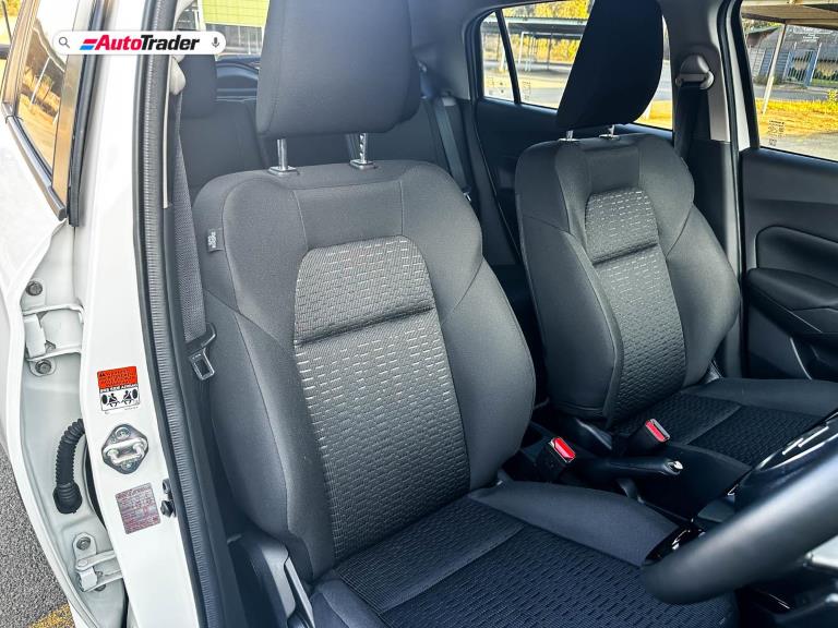 Suzuki Swift interior