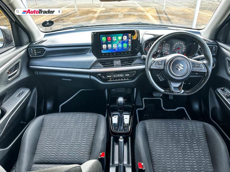 Suzuki Swift interior