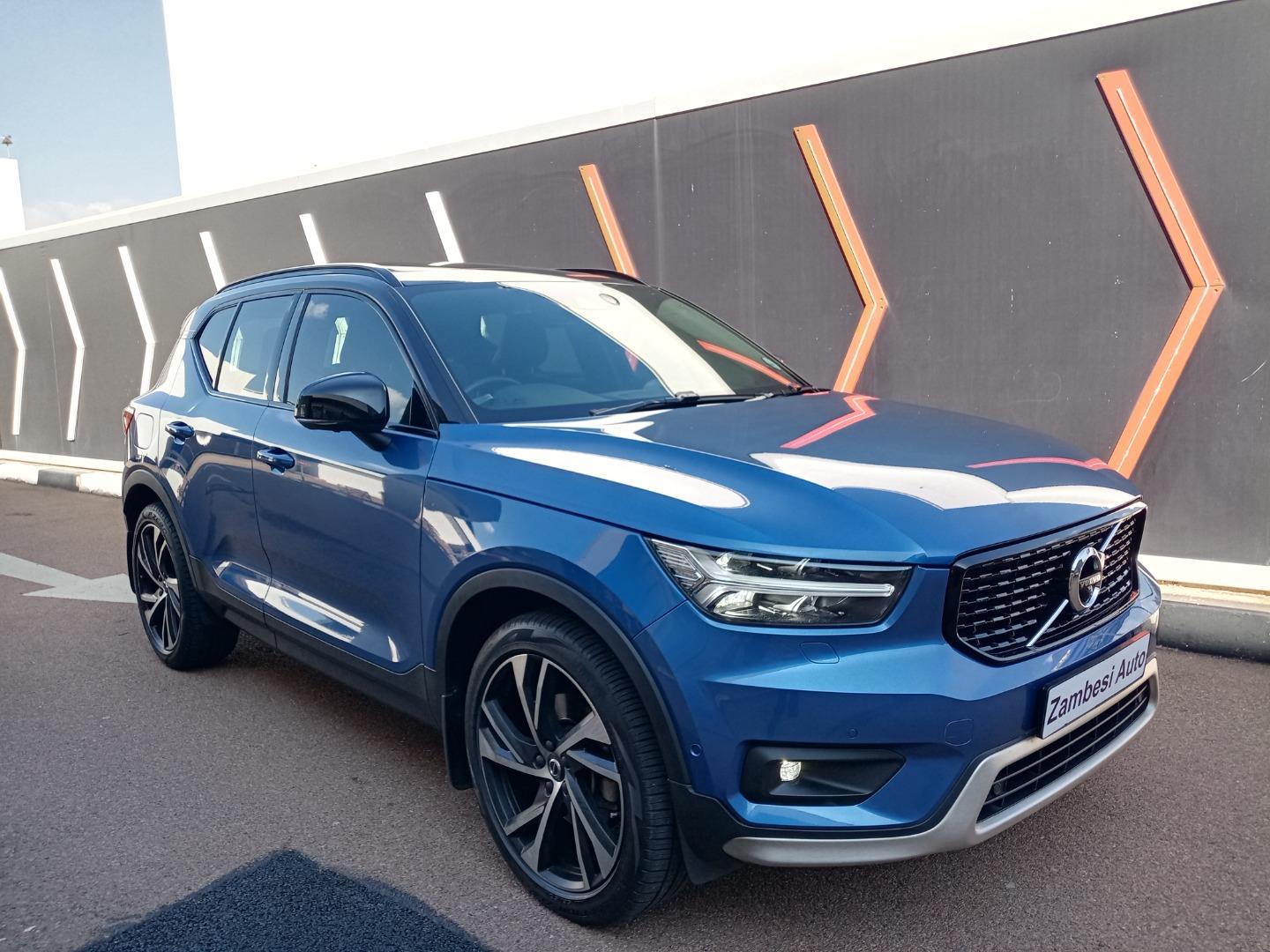 Volvo XC40 D4 AWD R-Design BMW Montana