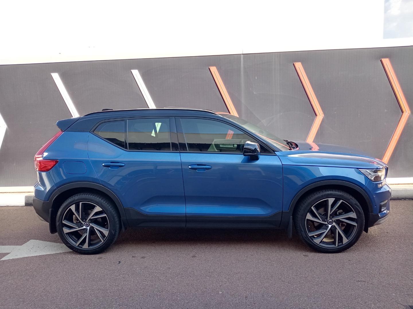 Volvo XC40 D4 AWD R-Design BMW Montana