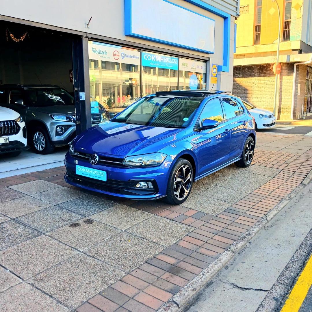 Car listing image
