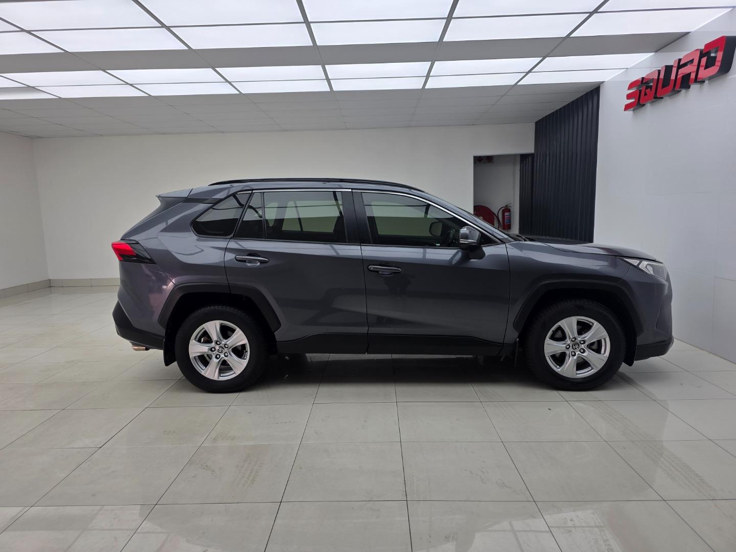 Toyota RAV4 2.0 GX Auto Squad Cars