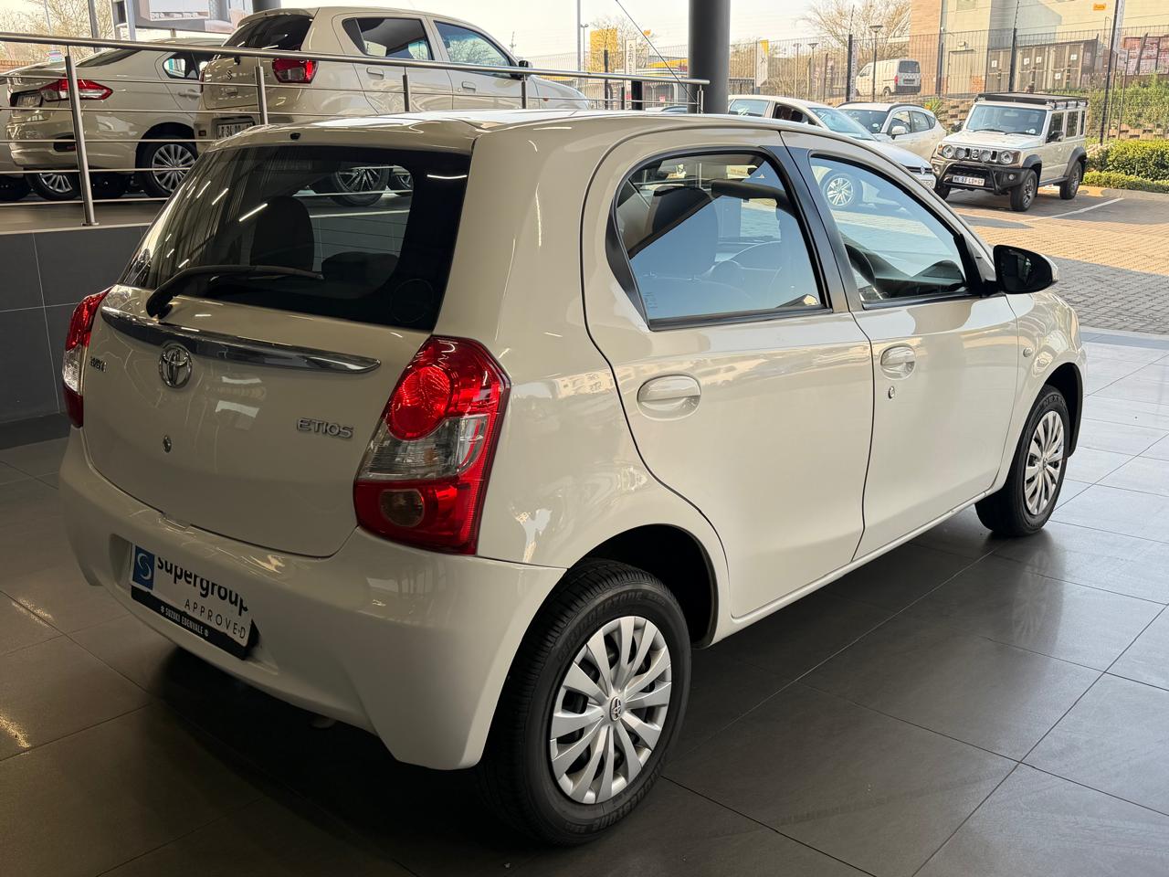 Toyota Etios Hatch 1.5 Xi Suzuki Edenvale