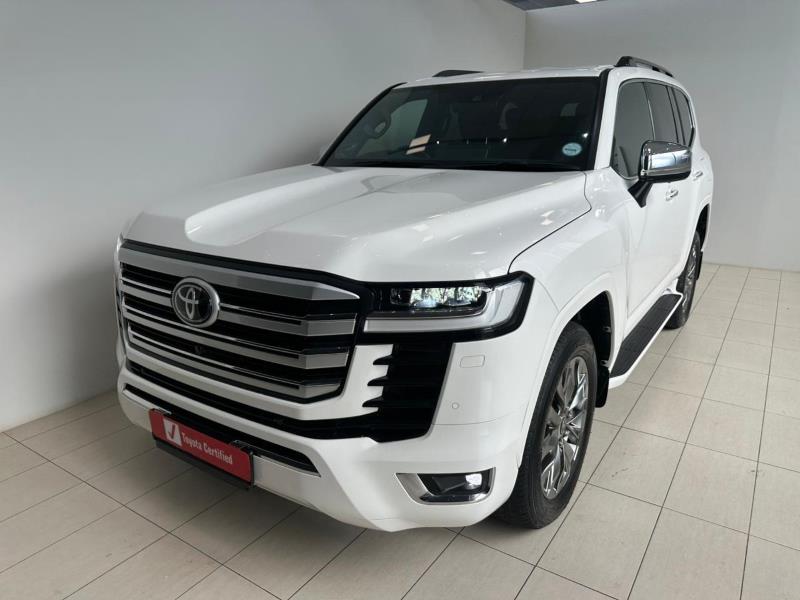 える Toyota Land Cruiser 300 3.3D ZX for sale in George - ID: 28621067