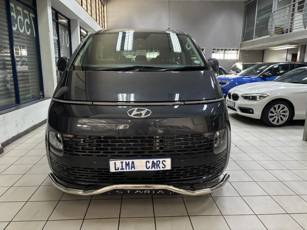Hyundai Staria 2.2D Executive 11-seater Lima Cars
