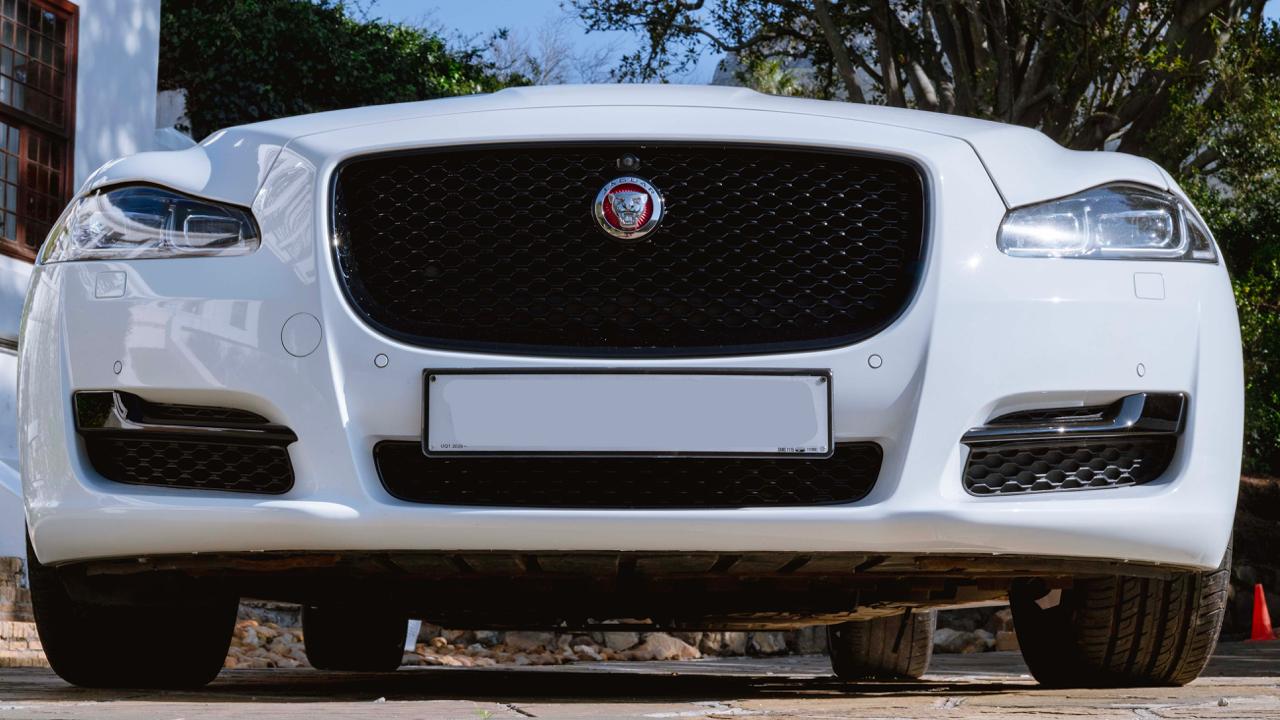 Jaguar XJ 3.0D Premium Luxury Laude Classic Cars