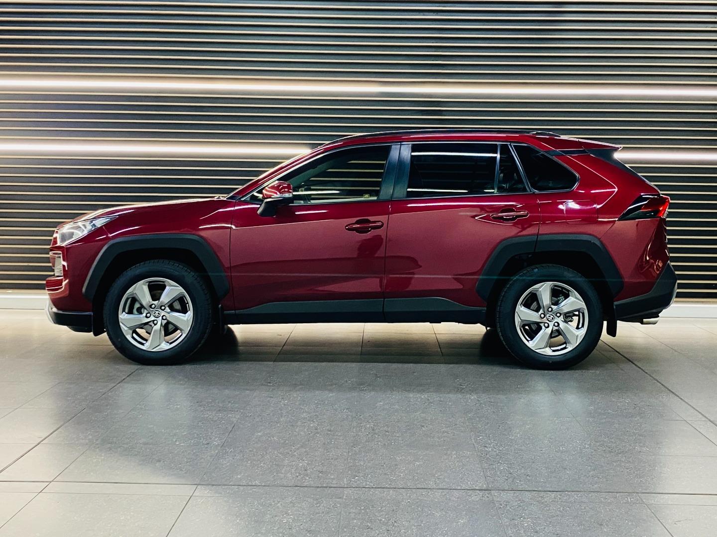 Toyota RAV4 2.0 AWD GX-R Botha and Deysel Executive Motors