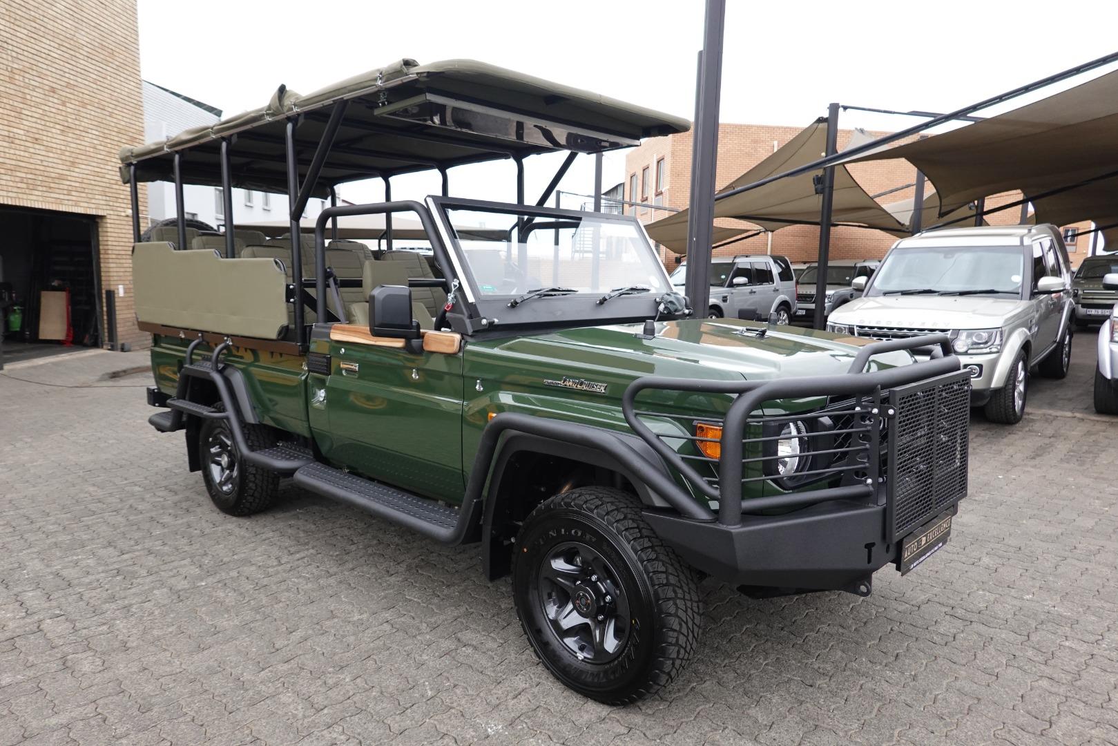 2025 Toyota Land Cruiser 79 4.2D for sale