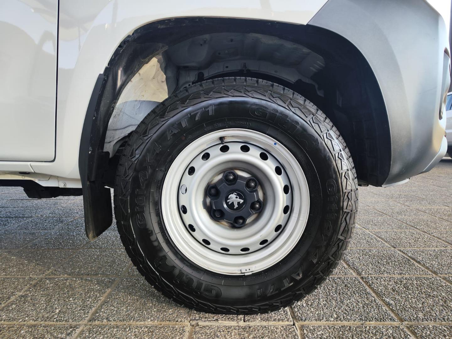 Peugeot Landtrek 1.9TD Single Cab Professional Jetour Midrand