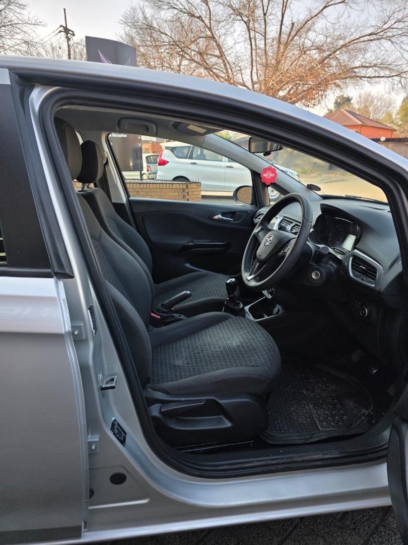Opel Corsa 1.0T Enjoy P W S Motors