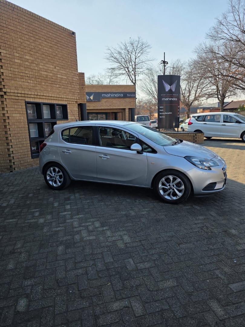 Opel Corsa 1.0T Enjoy P W S Motors