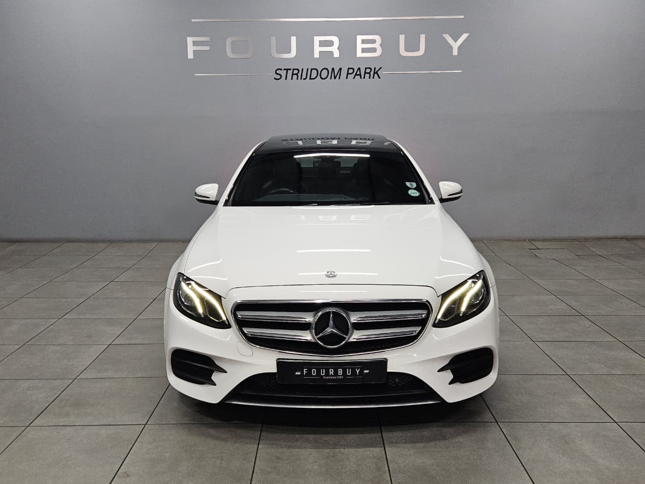 Mercedes-Benz E-Class E200 AMG Line Fourbuy Strijdompark