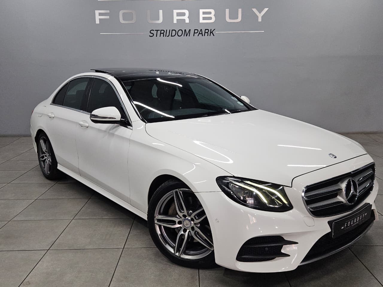 Mercedes-Benz E-Class E200 AMG Line Fourbuy Strijdompark