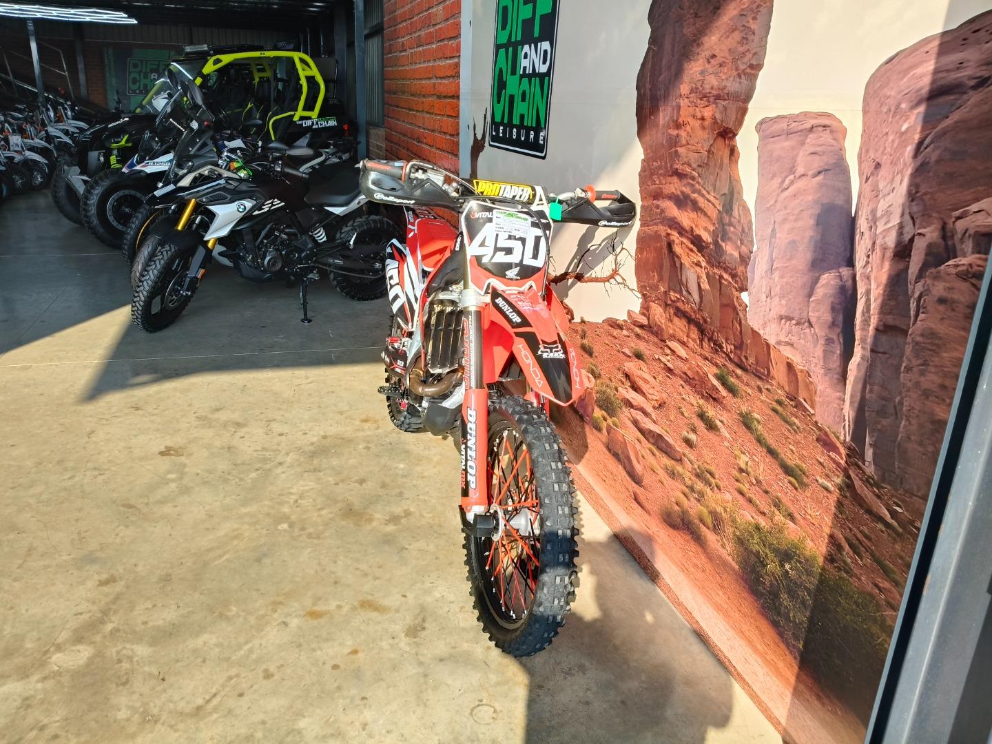 Honda CRF 250 twin pipe Manual The Diff and Chain