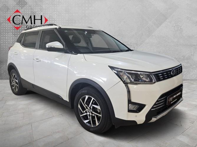 Mahindra XUV300 1.2T W8 CMH Suzuki Ballito
