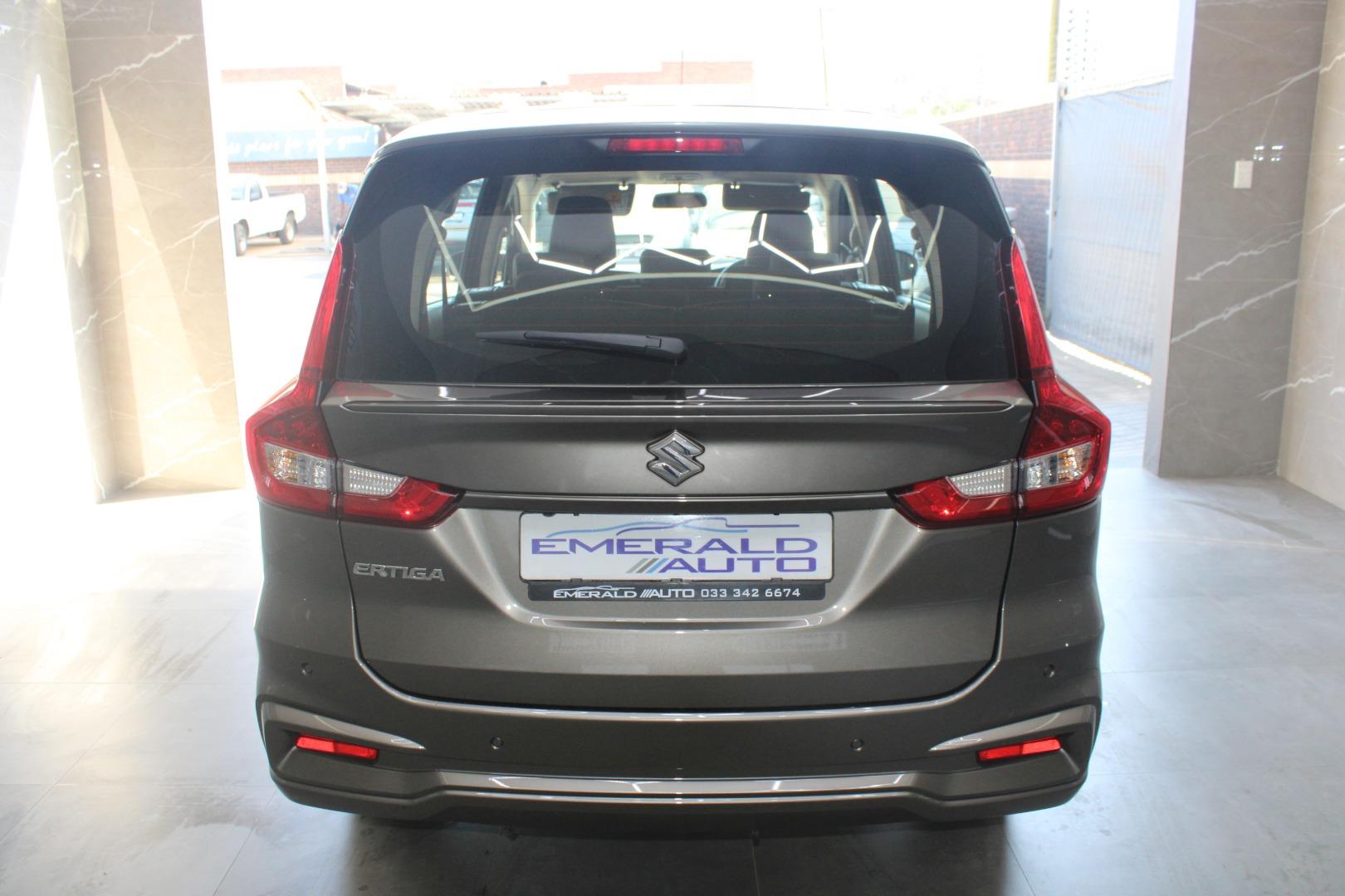 Suzuki Ertiga 1.5 GL Manual Emerald Auto
