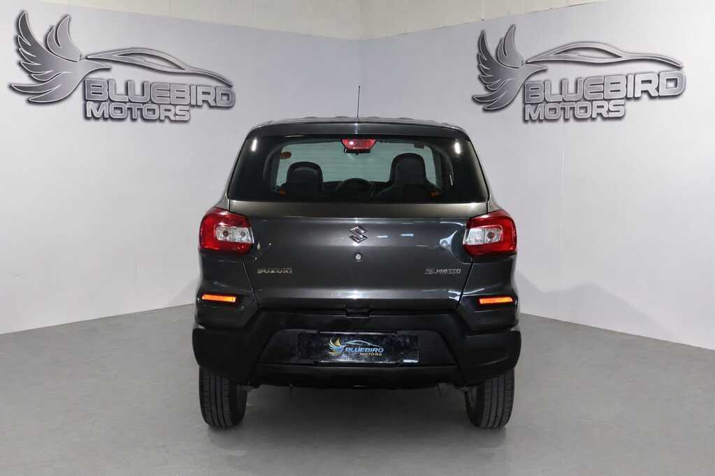 Suzuki S-Presso 1.0 GL BlueBird Motors
