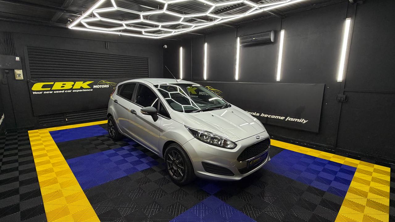 Ford Fiesta 5-door 1.4 Ambiente CBK Motors