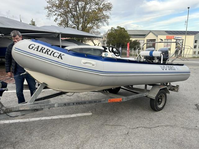 Gemini 4.7 m & 2 x 40 Hp Yamaha 2 stroke Knysna Yamaha