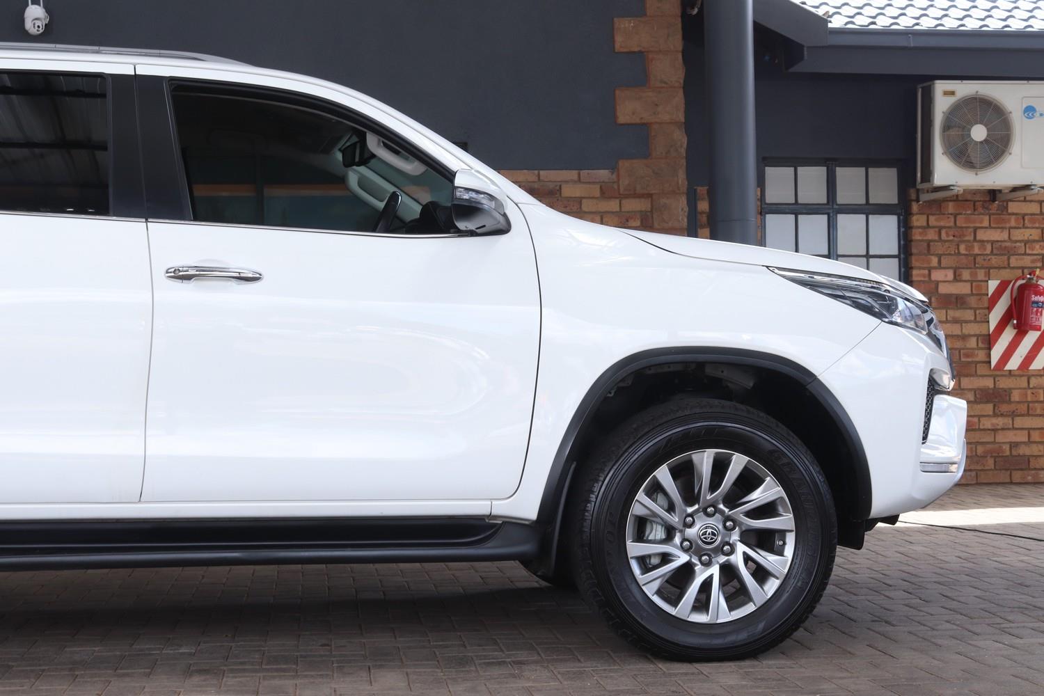 Toyota Fortuner 2.8GD-6 4x4 VX Ten Four Auto