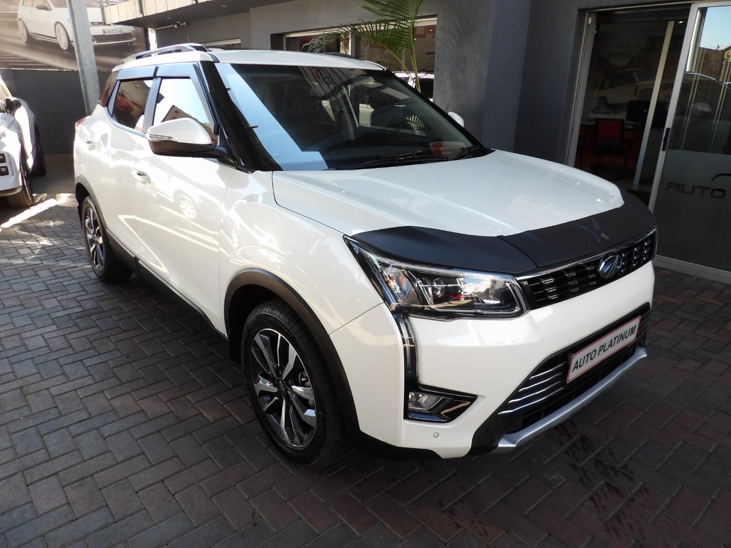 Mahindra XUV300 1.2T W8 Auto Platinum
