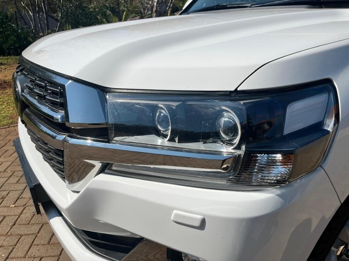Toyota Land Cruiser 200 4.5D-4D V8 VX-R Westvaal Polokwane Foton Used