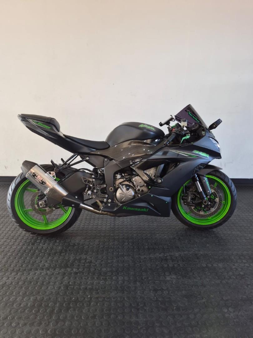 Kawasaki ZX bikes for sale in South Africa - AutoTrader