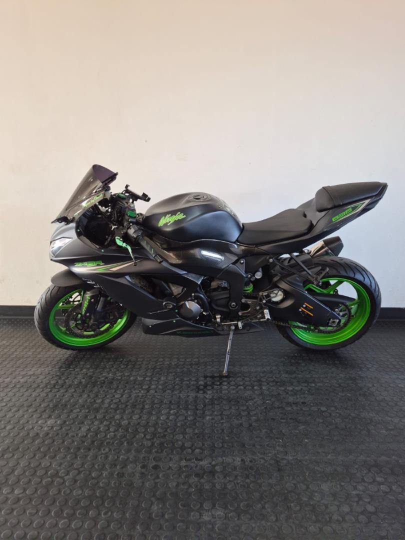 Kawasaki ZX 636 ABS BMW Motorrad Fourways