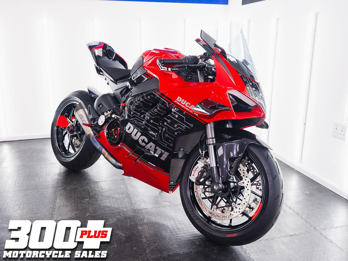 Ducati PANIGALE V4 300 Plus