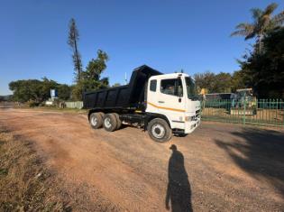2015 Mitsubishi FUSO 10M TIPPER for sale