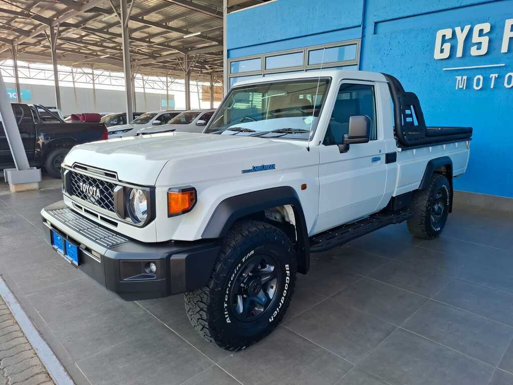 Toyota Land Cruiser 79 2.8GD-6 Single Cab Auto Gys Pitzer Motors Silverlakes