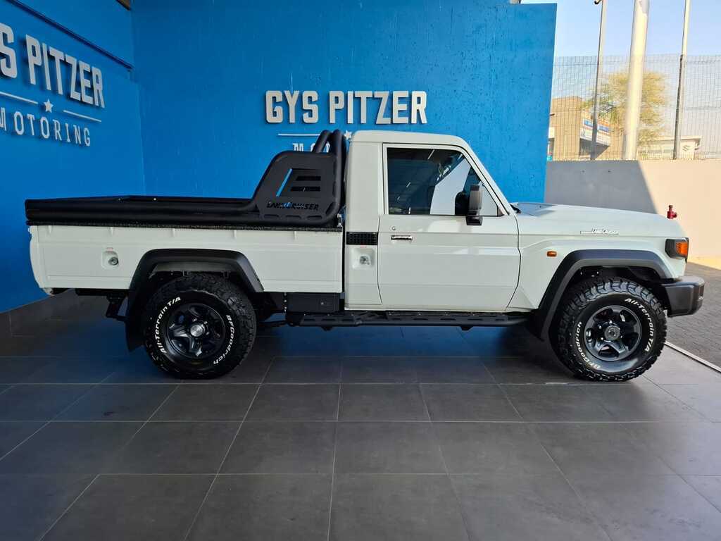Toyota Land Cruiser 79 2.8GD-6 Single Cab Auto Gys Pitzer Motors Silverlakes