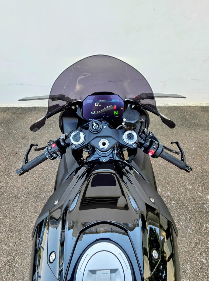 BMW S1000 RR BMW Montana Motorrad