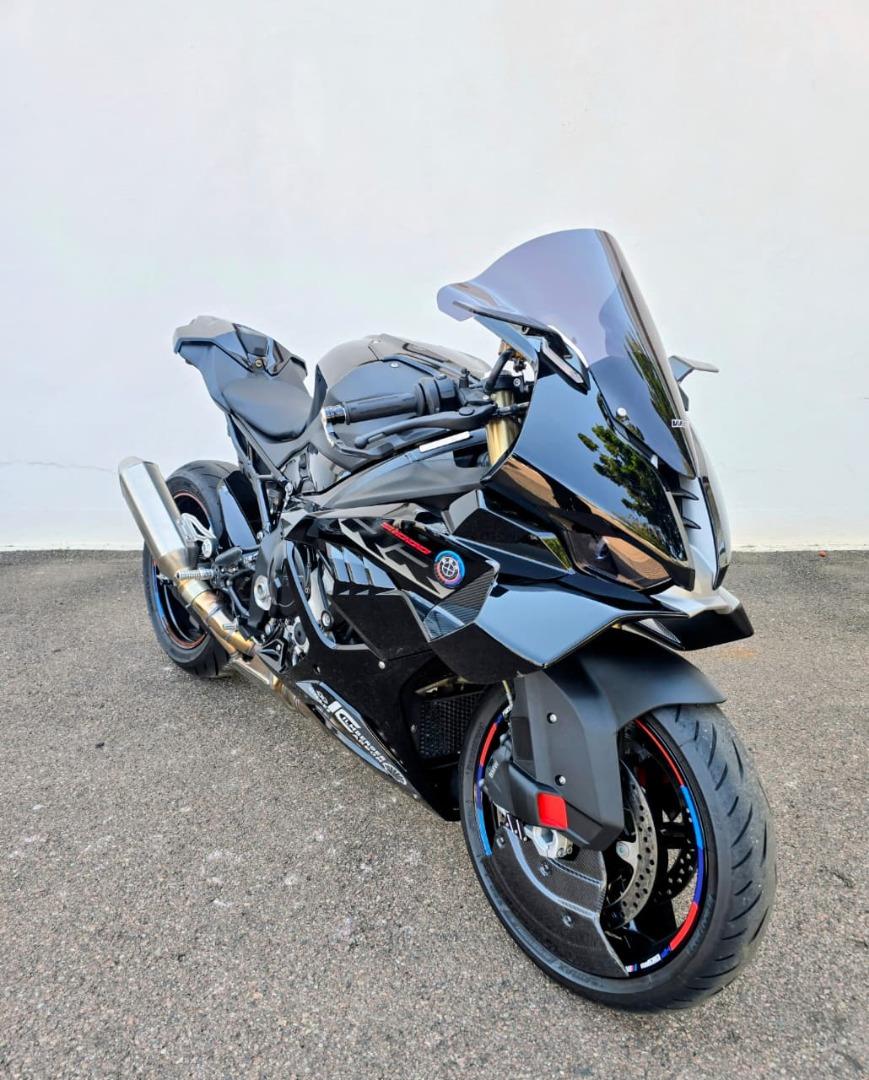 BMW S1000 RR BMW Montana Motorrad