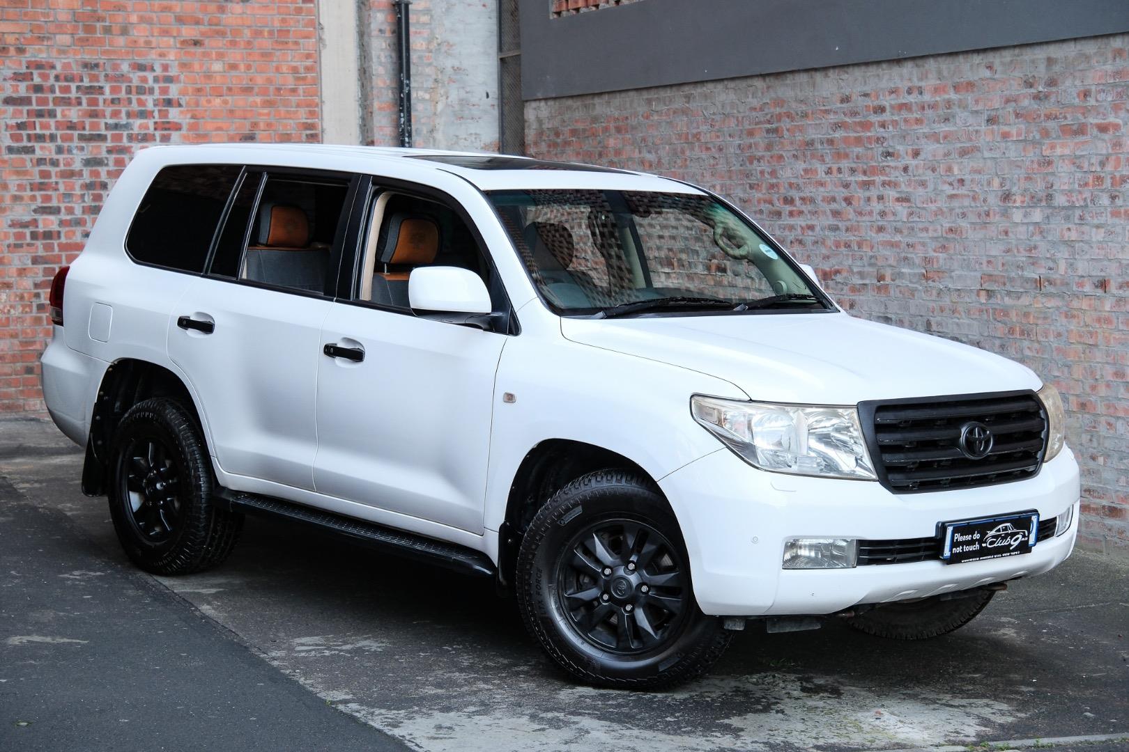 Toyota Land Cruiser 200 4.5D-4D VX Club 9