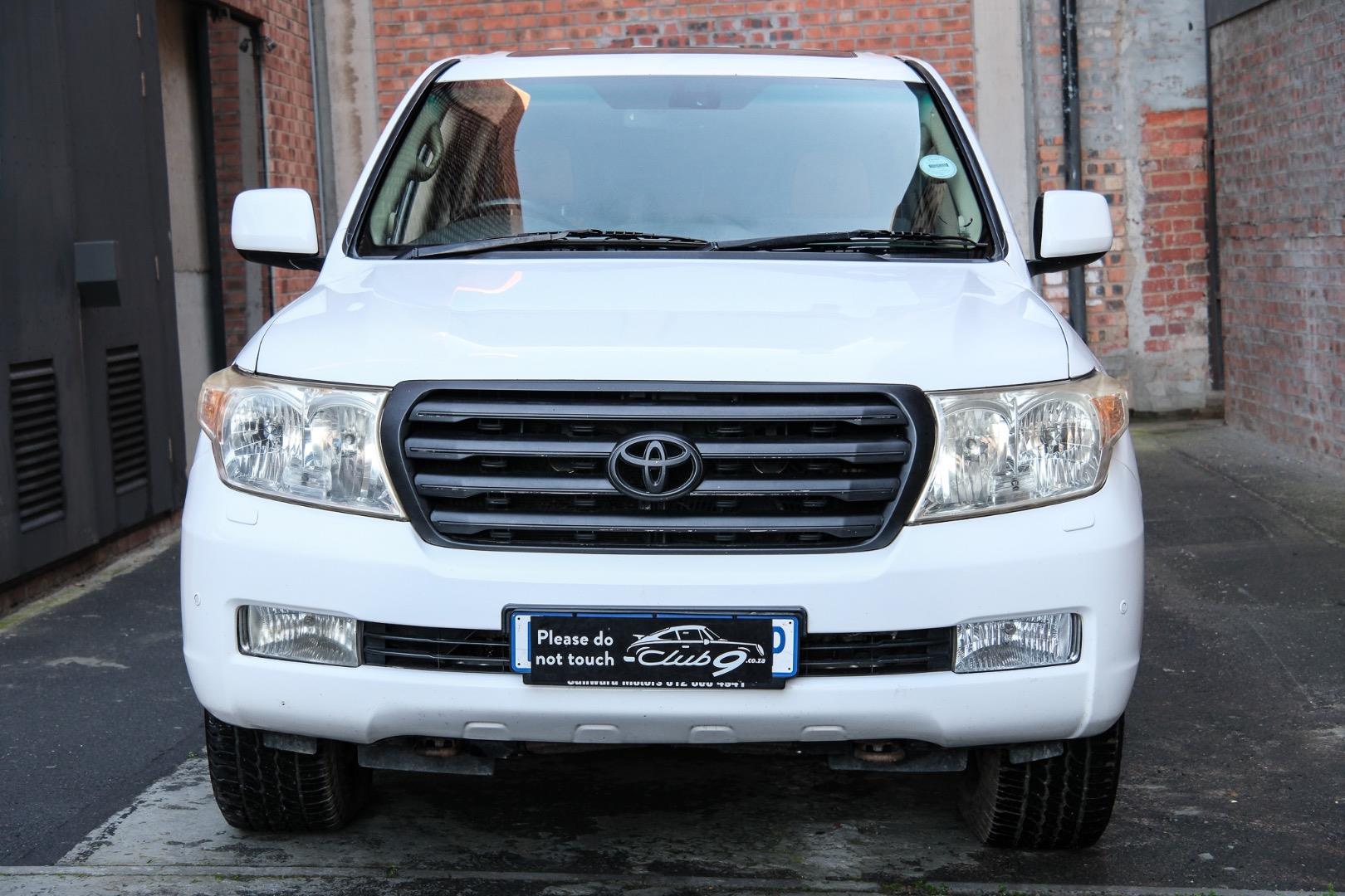 Toyota Land Cruiser 200 4.5D-4D VX Club 9