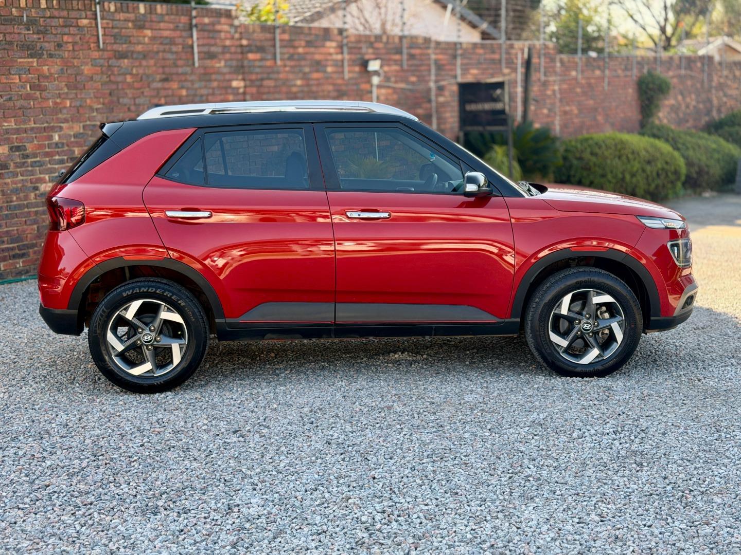 Hyundai Venue 1.0T Glide Fourbuy Fourways Gardens