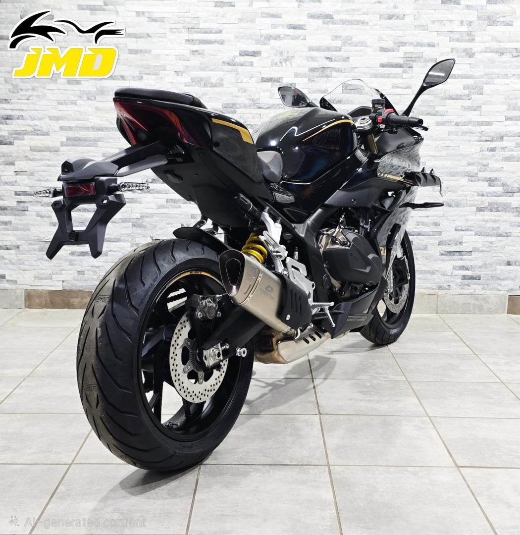 QJ Motor SRK 800RR