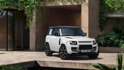 New Defender Vertex lands in SA!