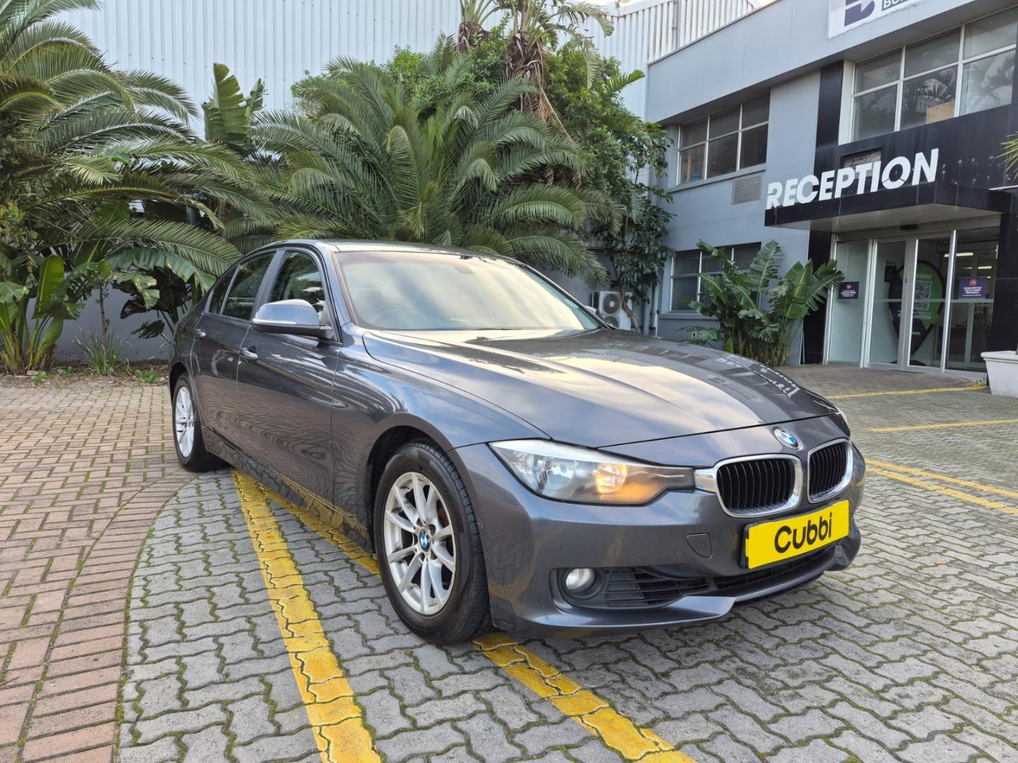 2012 BMW 3 Series 320i auto