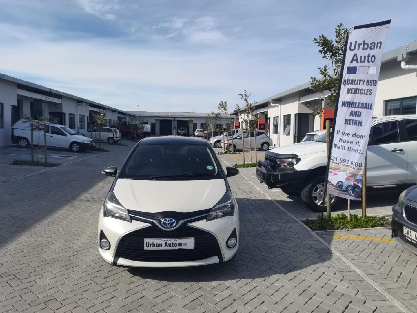 Toyota Yaris Hybrid Urban Auto